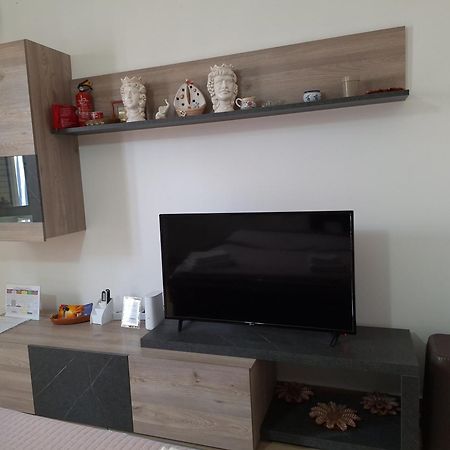 "Maretna" Appartement Mascali Buitenkant foto
